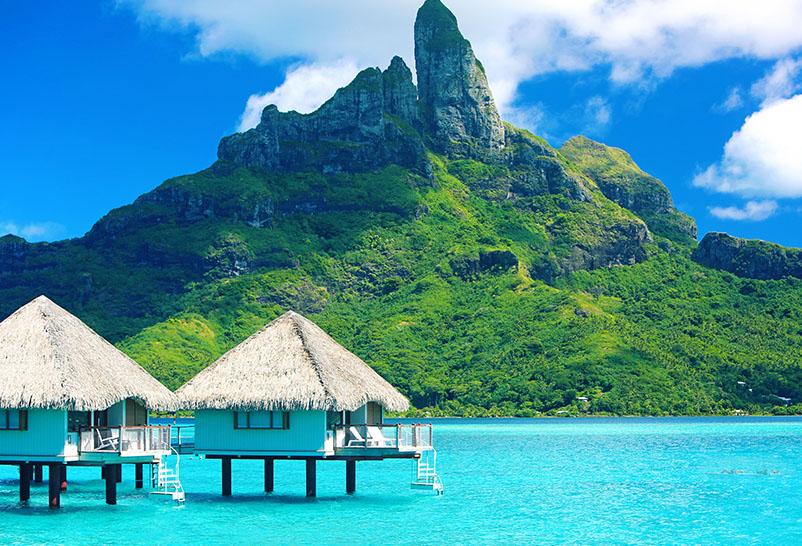 Picture of bungalow and mountain in Bora Bora